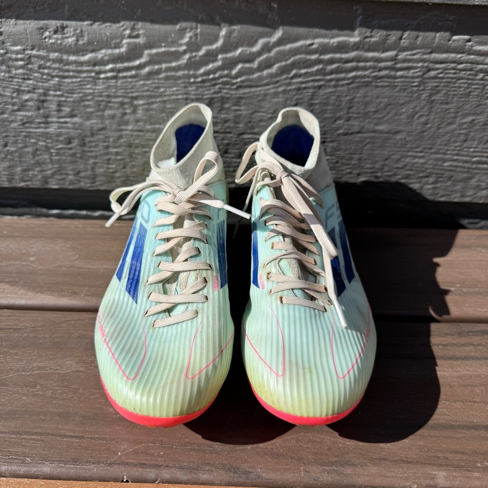 adidas Athletic Shoes in Cream and Blue